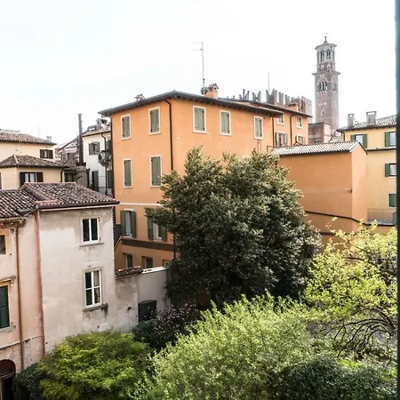 Sanzenetto Apartments Apartment
